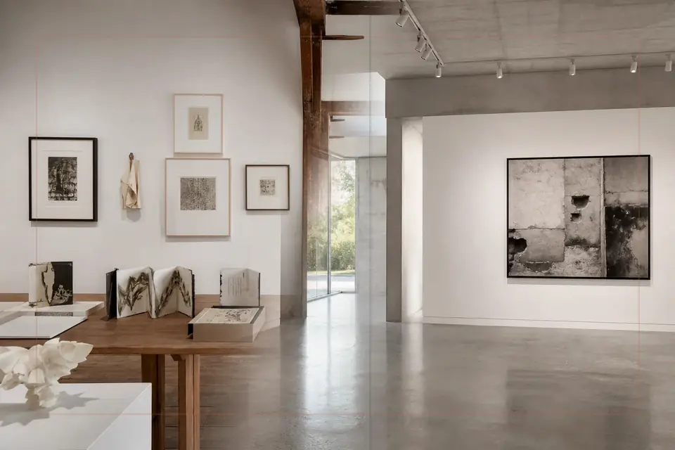 تكوين تحريري عن الفنون البصرية لدليل Bratislava City Gallery
