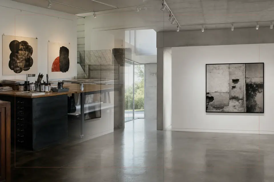 Redaktionelle Bildkomposition zur visuellen Kunst für den Guide zu Radishchev Art Museum